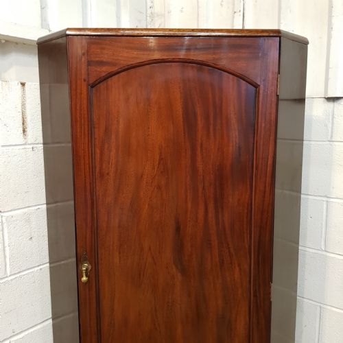 fig 1. ANTIQUE EDWARDIAN MAHOGANY CORNER CUPBOARD C1900