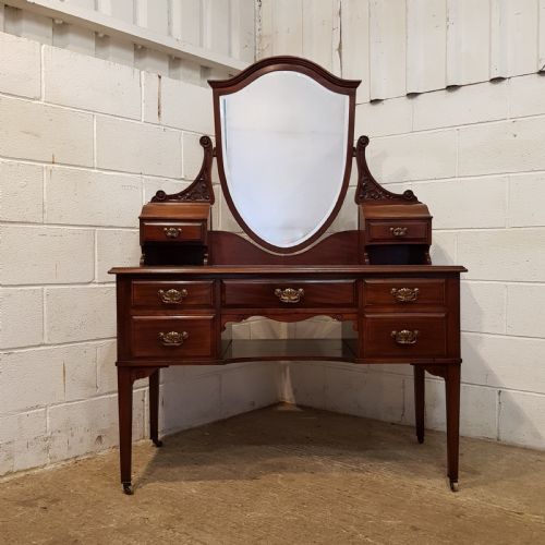 fig 1. ANTIQUE EDWARDIAN MAHOGANY SHERATON DRESSING TABLE C1900