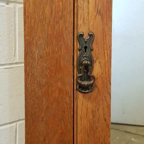 fig 2. ANTIQUE ARTS & CRAFTS OAK HALL WARDROBE C1914