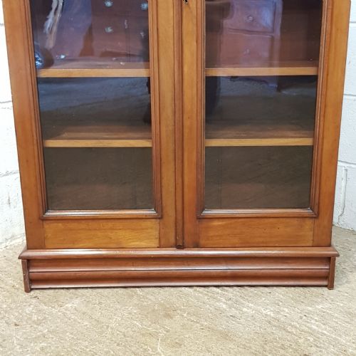 fig 3. ANTIQUE VICTORIAN MAHOGANY GLAZED BOOKCASE C1890
