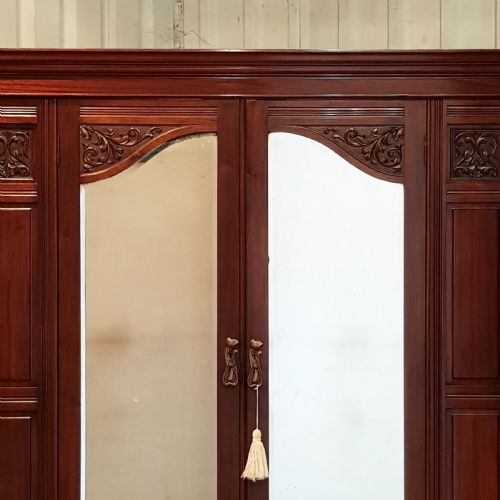 fig 2. ANTIQUE LATE VICTORIAN ART NOUVEAU MAHOGANY DOUBLE WARDROBE C1890