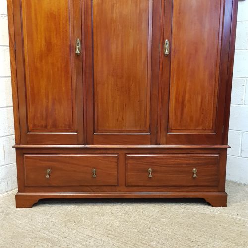 fig 2. ANTIQUE EDWARDIAN MAHOGANY TRIPLE WARDROBE C1900
