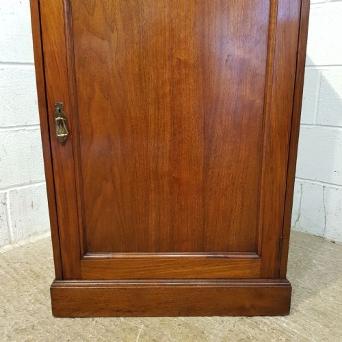 fig 2. ANTIQUE EDWARDIAN MAHOGANY LINEN CUPBOARD C1900