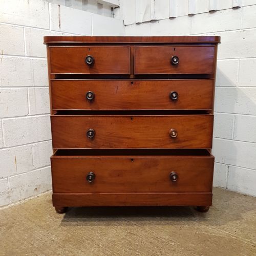 fig 2. ANTIQUE VICTORIAN MAHOGANY CHEST OF DRAWERS C1880