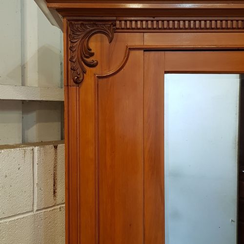 fig 2. ANTIQUE ARTS & CRAFTS SATINWOOD SINGLE WARDROBE C1900