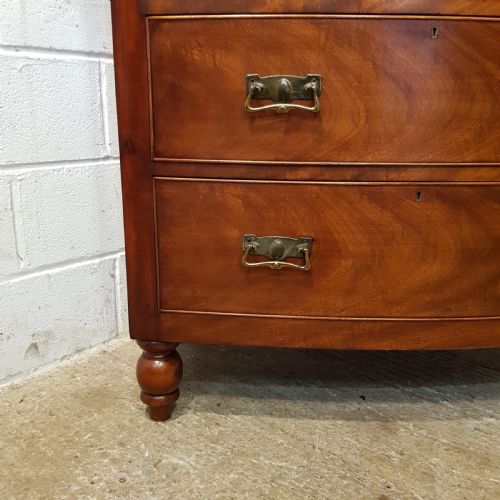 fig 2. ANTIQUE VICTORIAN MAHOGANY BOW FRONT CHEST OF DRAWERS C1880