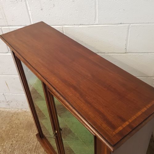 fig 2. ANTIQUE EDWARDIAN MAHOGANY GLAZED BOOKCASE C1900