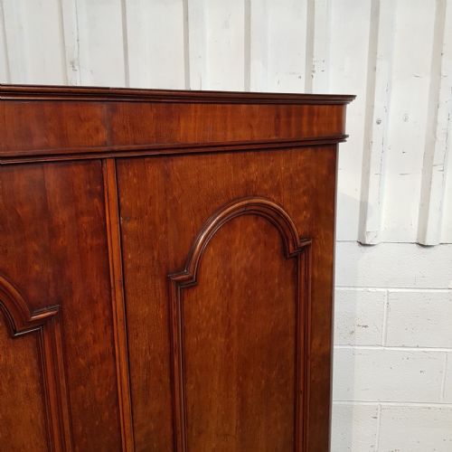 fig 2. ANTIQUE VICTORIAN. MAHOGANY DOUBKE WARDROBE C1880