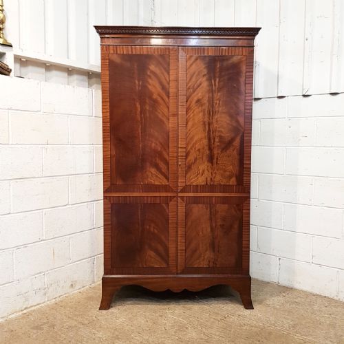 fig 1. ANTIQUE EDWARDIAN REGENCY FLAMED MAHOGANY DOUBLE WARDROBE C1900