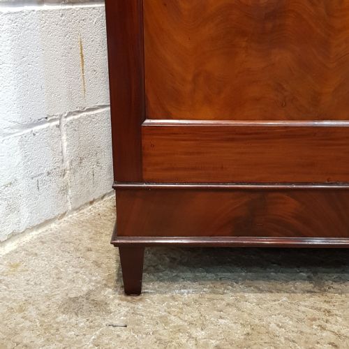 fig 1. ANTIQUE EDWARDIAN MAHOGANY TRIPLE WARDROBE C1900