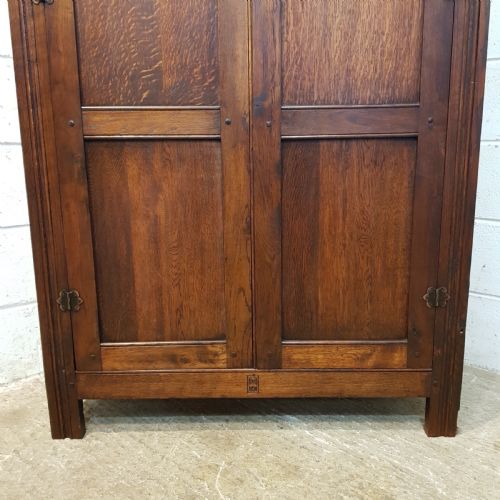 fig 2. ANTIQUE EDWARDIAN JOINED OAK HALL WARDROBE C1900
