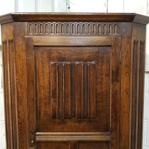 fig 1. ANTIQUE OAK LINEN FOLD HALL WARDROBE C1920
