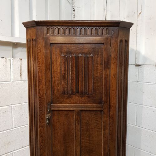 fig 2. ANTIQUE OAK LINEN FOLD HALL WARDROBE C1920