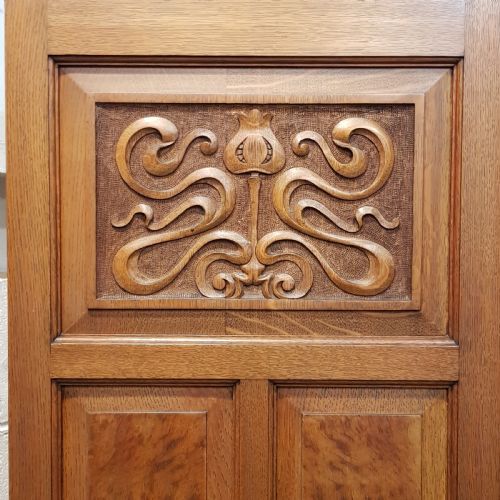 fig 2. ANTIQUE ARTS & CRAFTS LIGHT OAK DOUBLE WARDROBE C1900