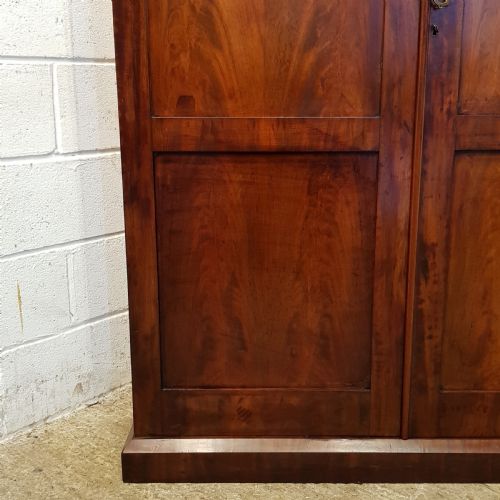fig 2. ANTIQUE WILLIAM 1V MAHOGANY DOUBLE WARDROBE C1830