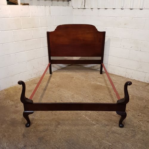fig 2. ANTIQUE MAHOGANY DOUBLE BED C1920