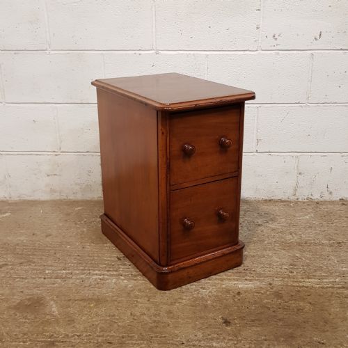 fig 2. ANTIQUE PAIR VICTORIAN MAHOGANY BEDSIDE CHESTS OF DRAWERS C1880