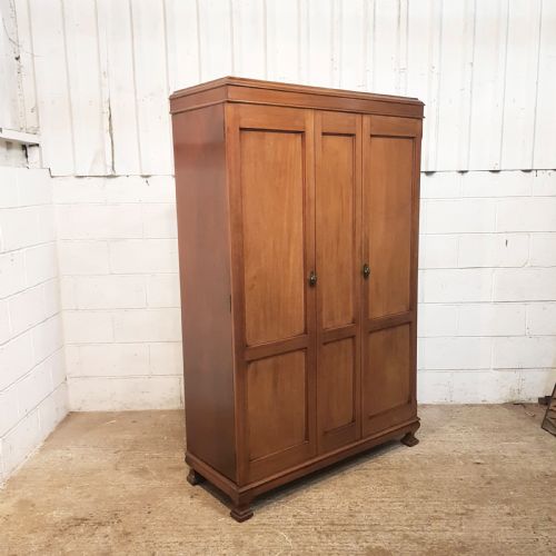 fig 2. ANTIQUE EDWARDIAN MAHOGANY DOUBLE WARDROBE C1900