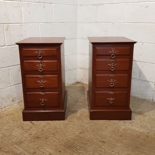 fig 1. ANTIQUE PAIR EDWARDIAN MAHOGANY BEDSIDE CHESTs OF DRAWERS C1900