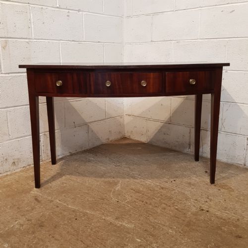 fig 1. ANTIQUE 18TH CENTURY MAHOGANY BOW FRONT CONSOLE SIDE TABLE C1780