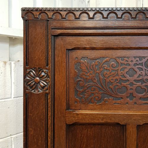 fig 1. ANTIQUE CARVED OAK HALL WARDROBE C1920