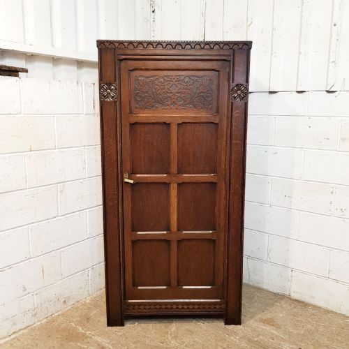 fig 2. ANTIQUE CARVED OAK HALL WARDROBE C1920