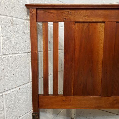 fig 1. ANTIQUE EDWARDIAN RED WALNUT DOUBLE BED C1900