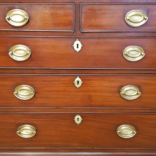 fig 2. ANTIQUE 18TH CENTURY PERIOD MAHOGANY DWARF CHEST OF DRAWERS C1780