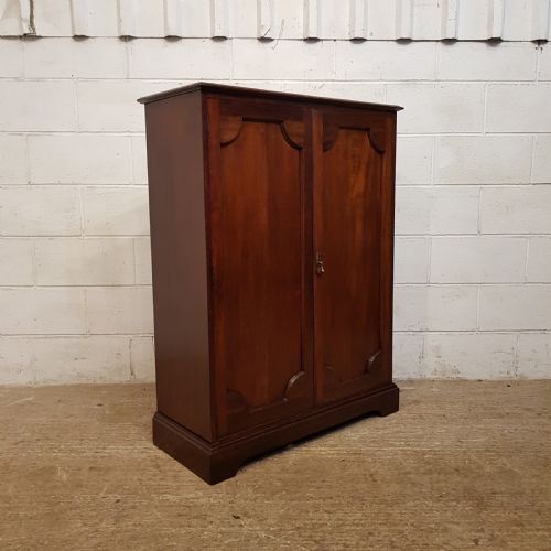 fig 2. ANTIQUE VICTORIAN. MAHOGANY CUPBOARD C1880