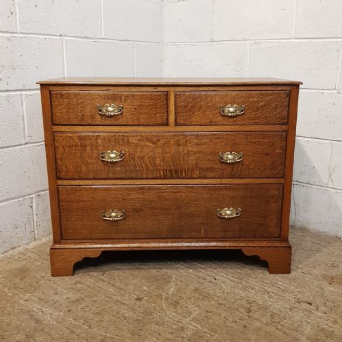 fig 2. ANTIQUE VICTORIAN LIGHT OAK DWARF CHEST OF DRAWERS C1880