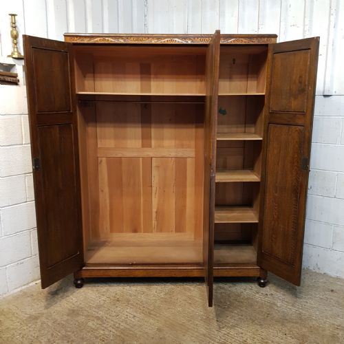fig 1. ANTIQUE SMALL OAK TRIPLE WARDROBE C1920