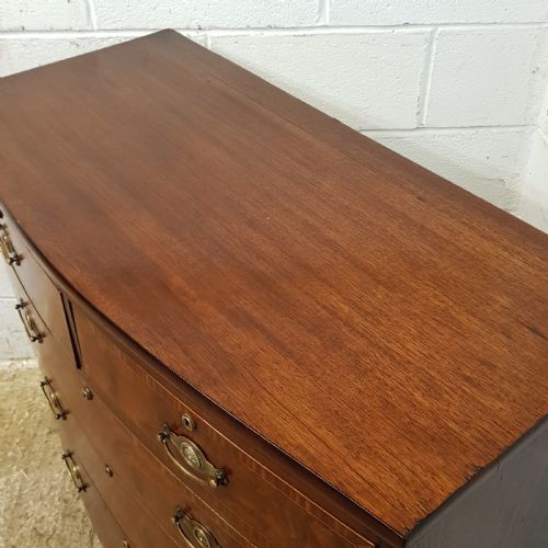 fig 2. ANTIQUE REGENCY MAHOGANY BOW FRONT CHEST OF DRAWERS C1820