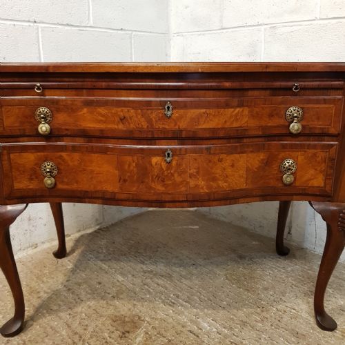 fig 2. ANTIQUE EDWARDIAN BURR WALNUT SERPENTINE CHEST OF DRAWERS WITH BRUSH SLIDE C1900