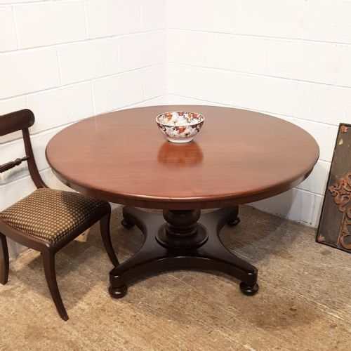 Antique Victorian. Mahogany Circular Tilt Top Breakfast Dining Table C1880