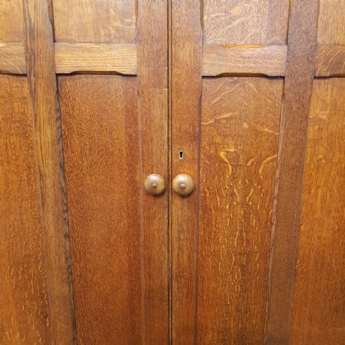fig 1. ANTIQUE OAK FITTED WARDROBE C1920