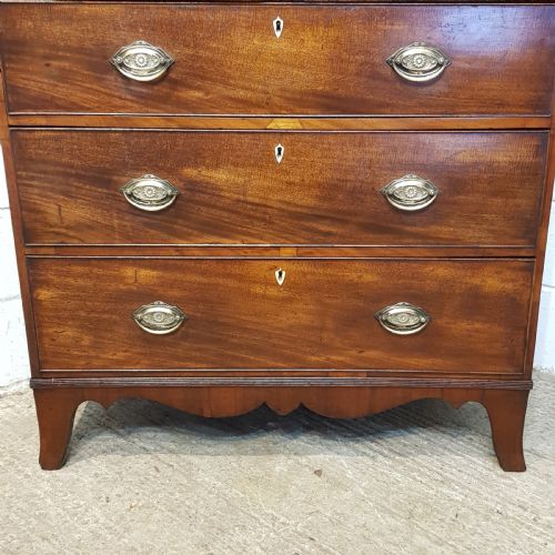 fig 1. ANTIQUE 18th CENTURY PERIOD MAHOGANY CHEST OF DRAWERS C1780