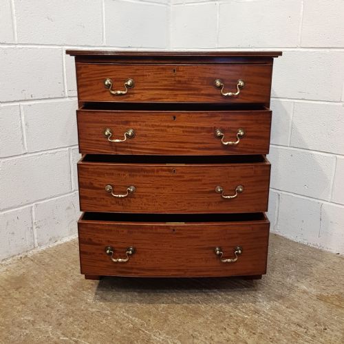 fig 2. ANTIQUE EDWARDIAN MAHOGANY BOW FRONT SMALL CHEST OF DRAWERS C1900