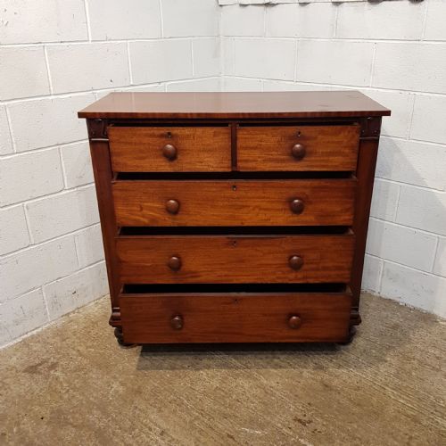 fig 1. ANTIUE VICTORIAN MAHOGANY CHEST OF DRAWERS C1880