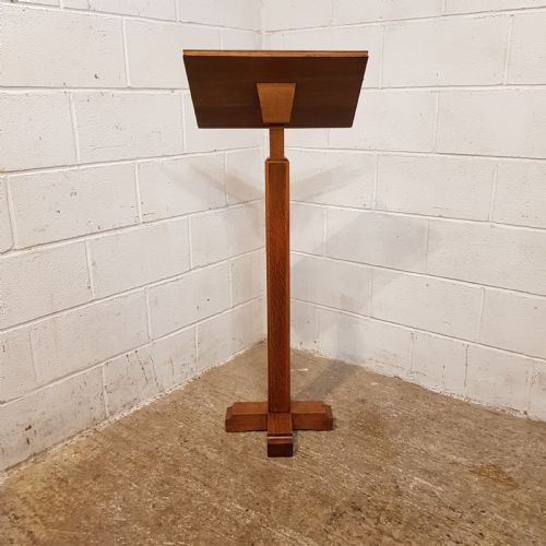fig 1. ANTIQUE ARTS & CRAFTS GOLDEN OAK LECTERN C1900