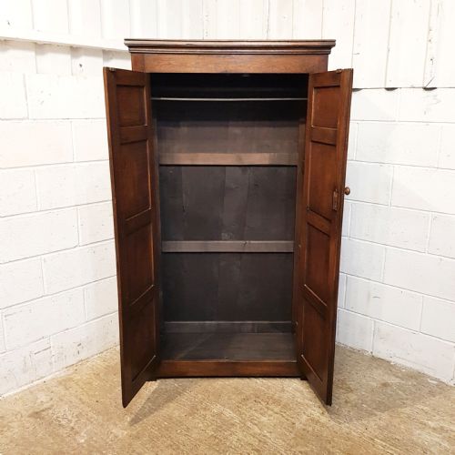 fig 1. ANTIQUE EDWARDIAN SOLID JOINED OAK SINGLE WARDROBE C1900