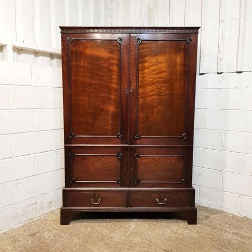 ANTIQUE 18TH CENTURY MAHOGANY DOUBLE WARDROBE C1780