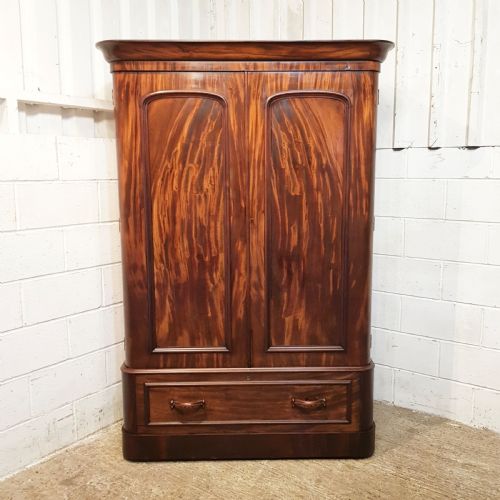 ANTIQUE VICTORIAN MAHOGANY DOUBLE WARDROBE C1880 - ADDITIONAL PHOTO 1