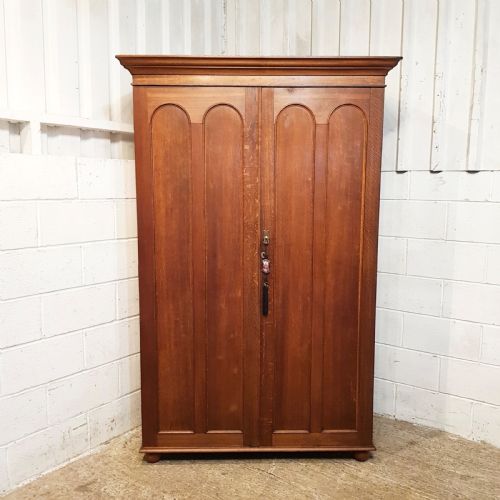 fig 1. ANTIQUE VICTORIAN OAK DOUBLE WARDROBE C1880