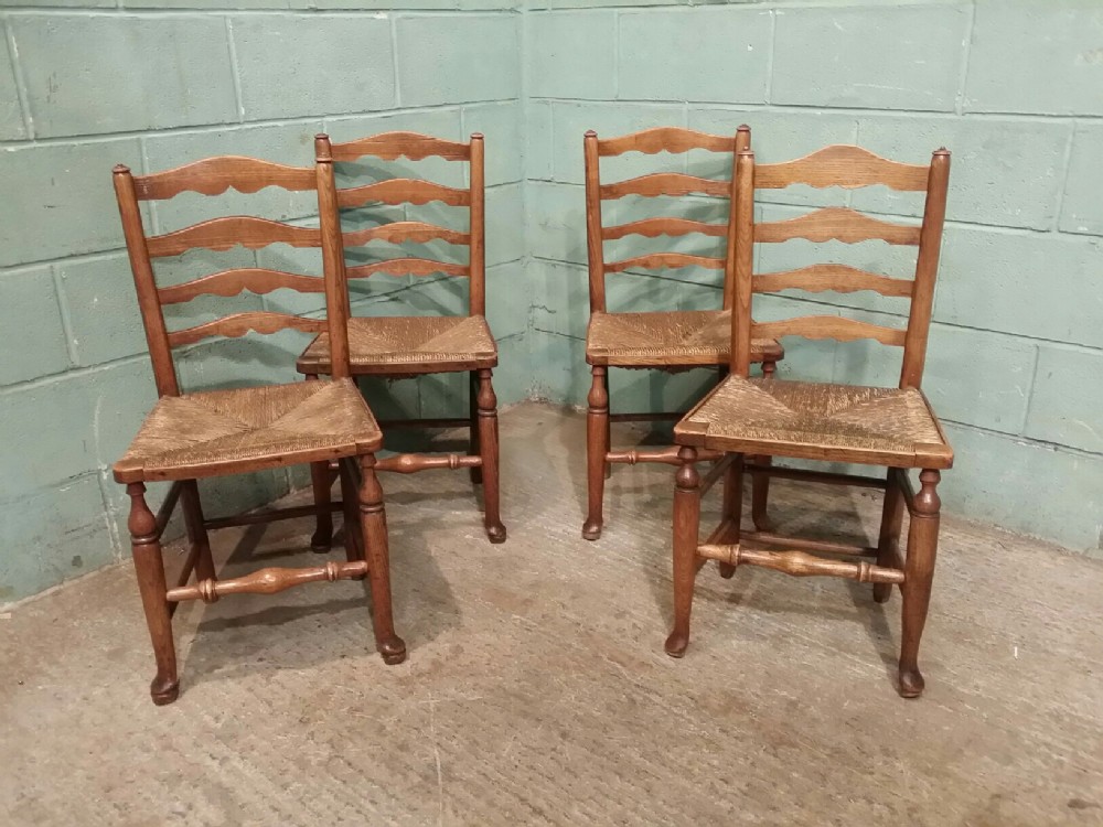 ANTIQUE SET FOUR EARLY VICTORIAN ELM LADDER BACK COUNTRY CHAIRS C1840
