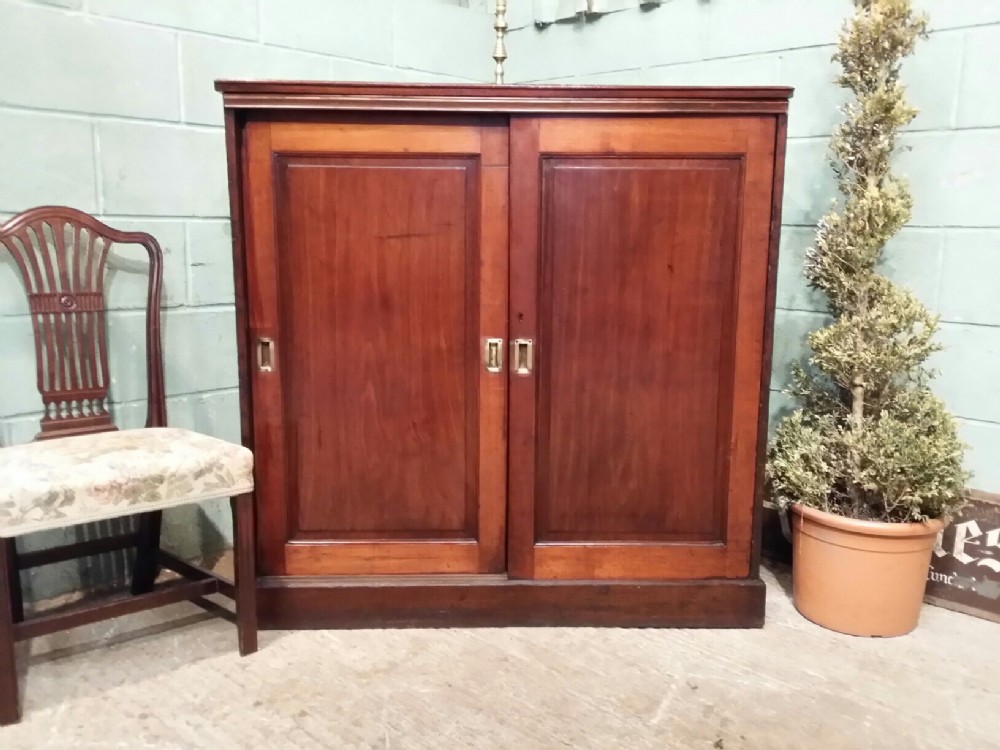 ANTIQUE VICTORIAN MAHOGANY LINEN CUPBOARD C1880