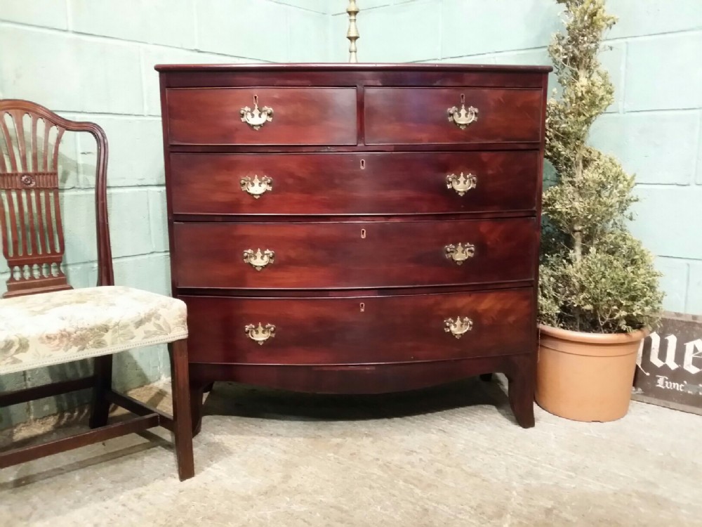 ANTIQUE REGENCY MAHOGANY BOW FRONT CHEST OF DRAWERS C1820