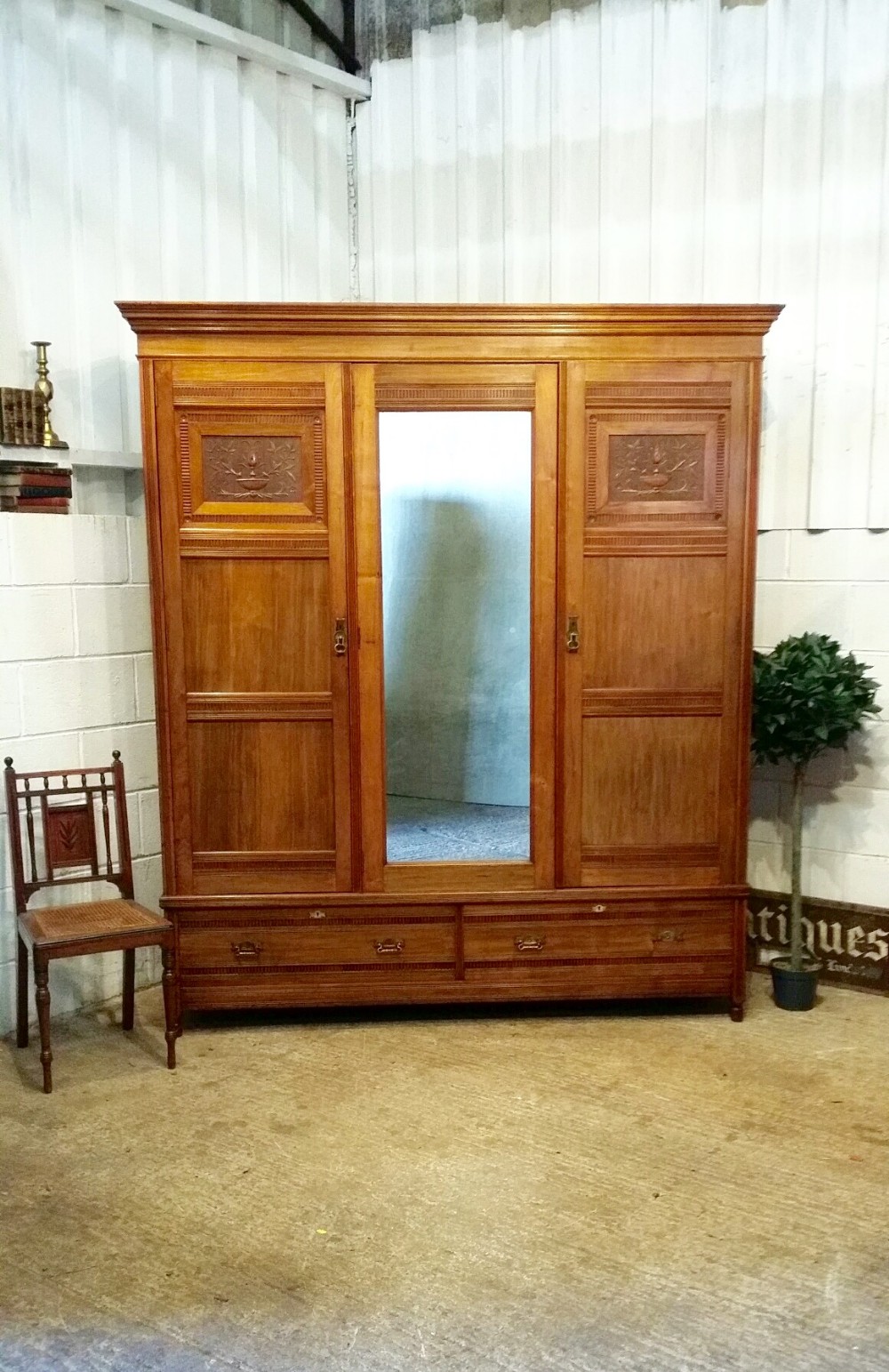 ANTIQUE LATE VICTORIAN WALNUT TRIPLE WARDROBE COMPACTUM C1890