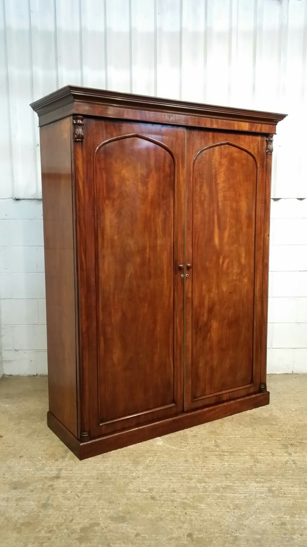 ANTIQUE VICTORIAN MAHOGANY DOUBLE WARDOBE C1880