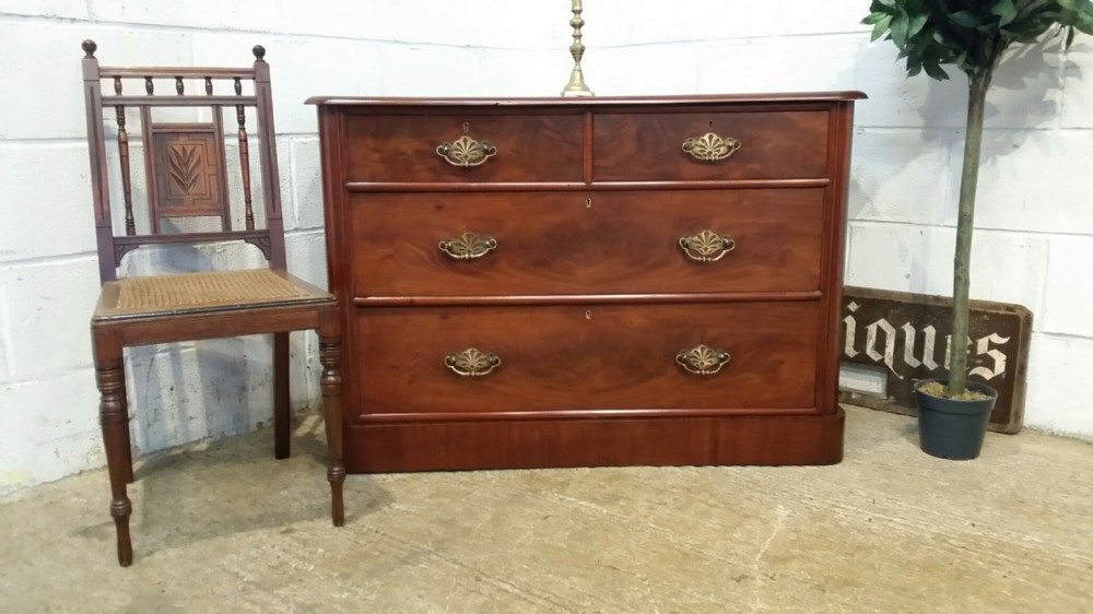 ANTIQUE VICTORIAN MAHOGANY SMALL CHEST OF DRAWERS C1880