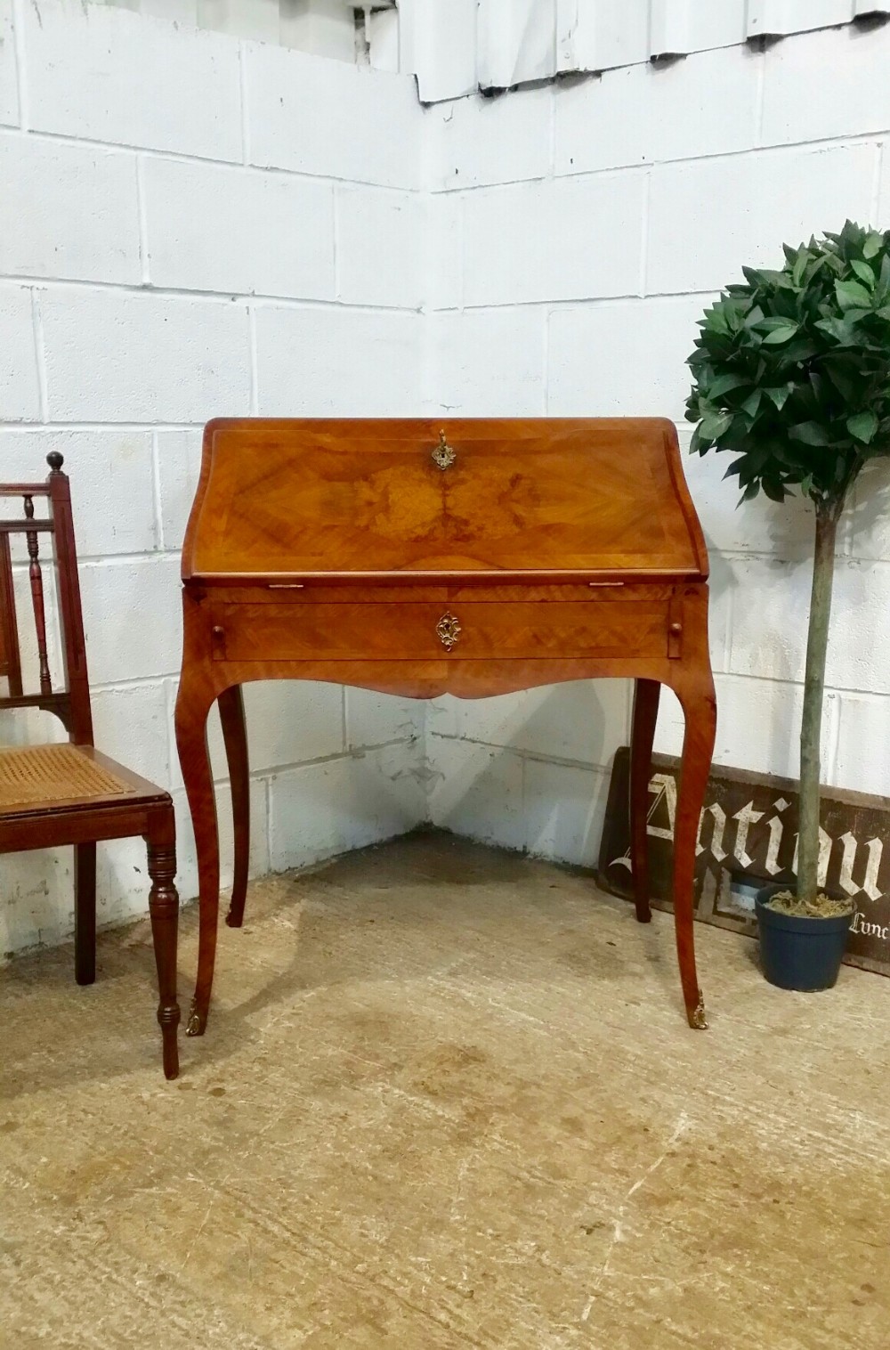ANTIQUE FRENCH WALNUT LADIES BUREAU WITH GILT MOUNTS C1920.